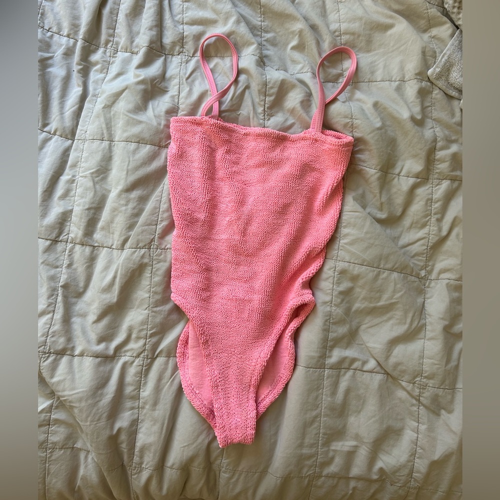 Hunza G Maria One Piece Swimsuit in Bubblegum